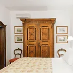 Lucrezia 3*