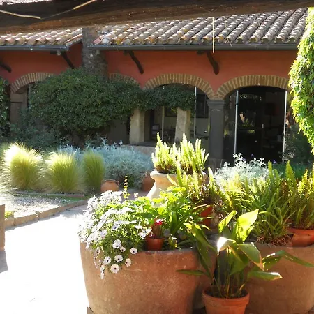 Lucrezia 3* Riola Sardo
