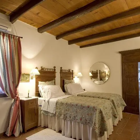 Szálloda Lucrezia Riola Sardo