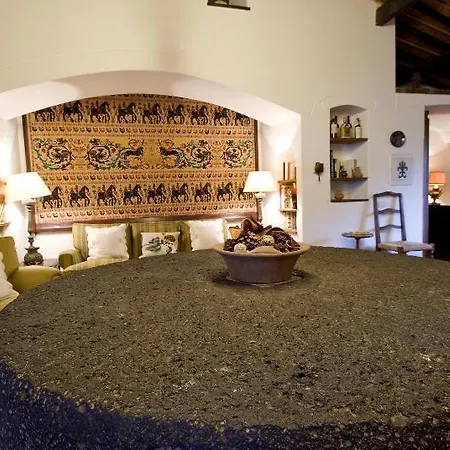 Lucrezia Hotel 3*