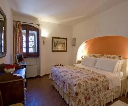 Lucrezia リオーラ・サルド