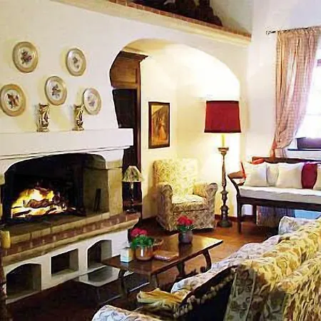 Lucrezia Hotel 3*