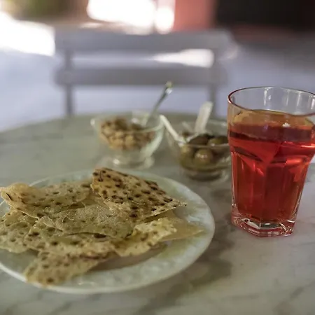 ホテル Lucrezia リオーラ・サルド